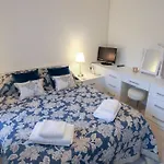 Beckside Garden Brampton, Ideal Family Close To Hadrians
