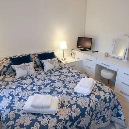 Beckside Garden Brampton, Ideal Family Close To Hadrians